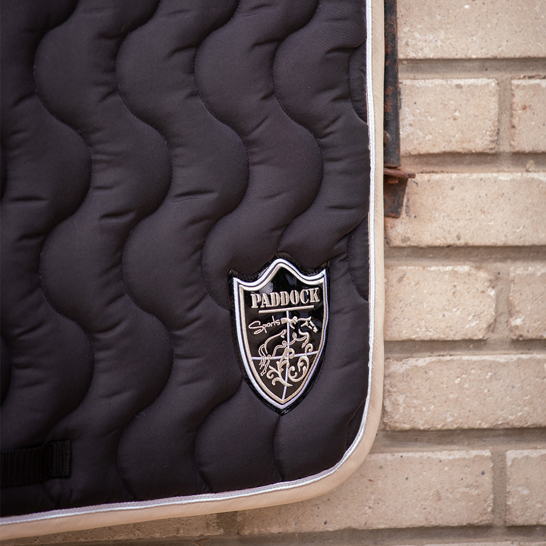 Tapis Paddock Sport Gris Clair Passepoil Gris Pailleté Bord Gris Clair